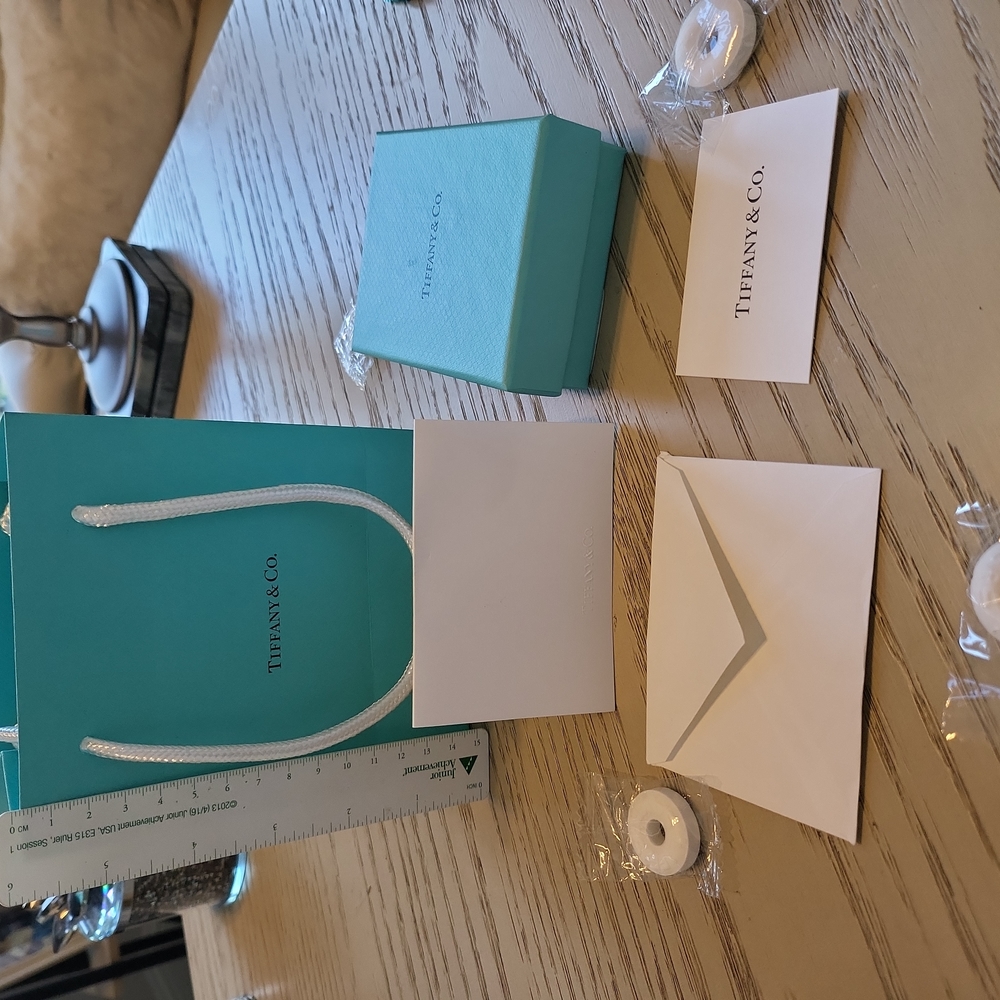 🌟 SOLD! Authentic Tiffany & Co Gift Bag (sm), Jewelry Box & blank Tiff Gift